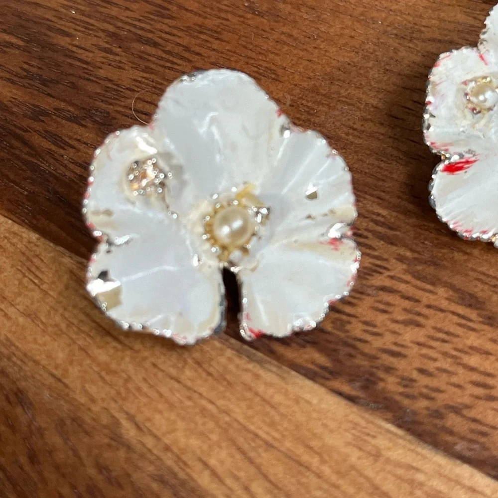 Vintage Brooch Set Chippy Paint White Enamel Flower Brooch Pearl Pair